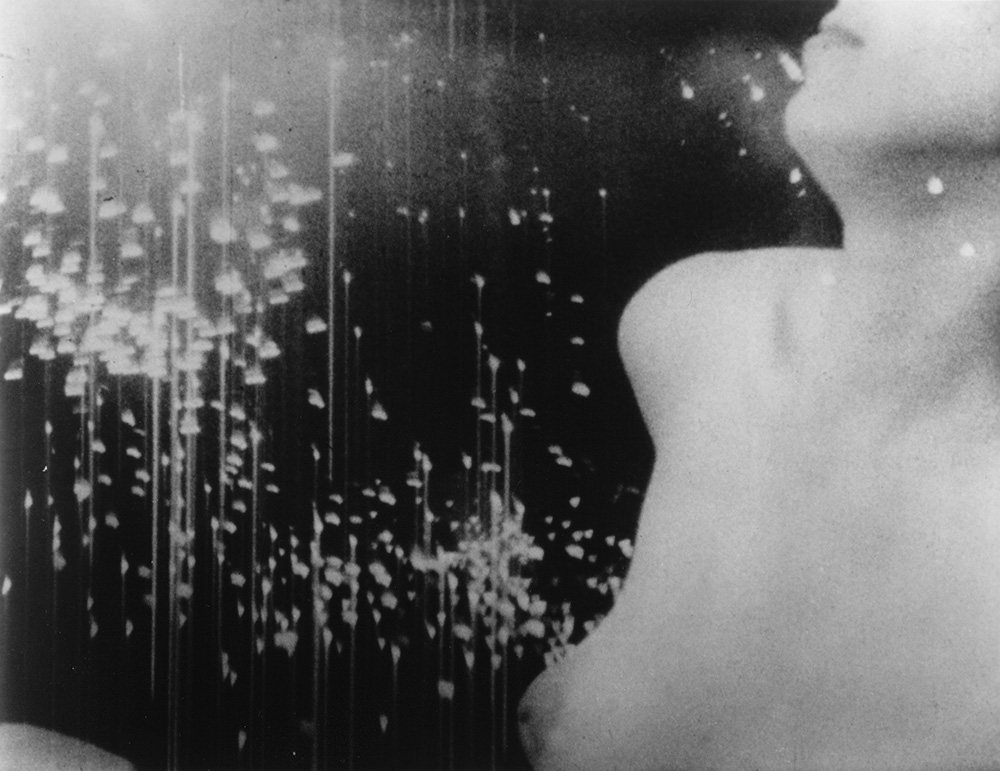DIM screening: Bruce Conner, Cosmic Ray, 1961, 16mm, b&w, sound, 4.5 minutes, © Conner Family Trust