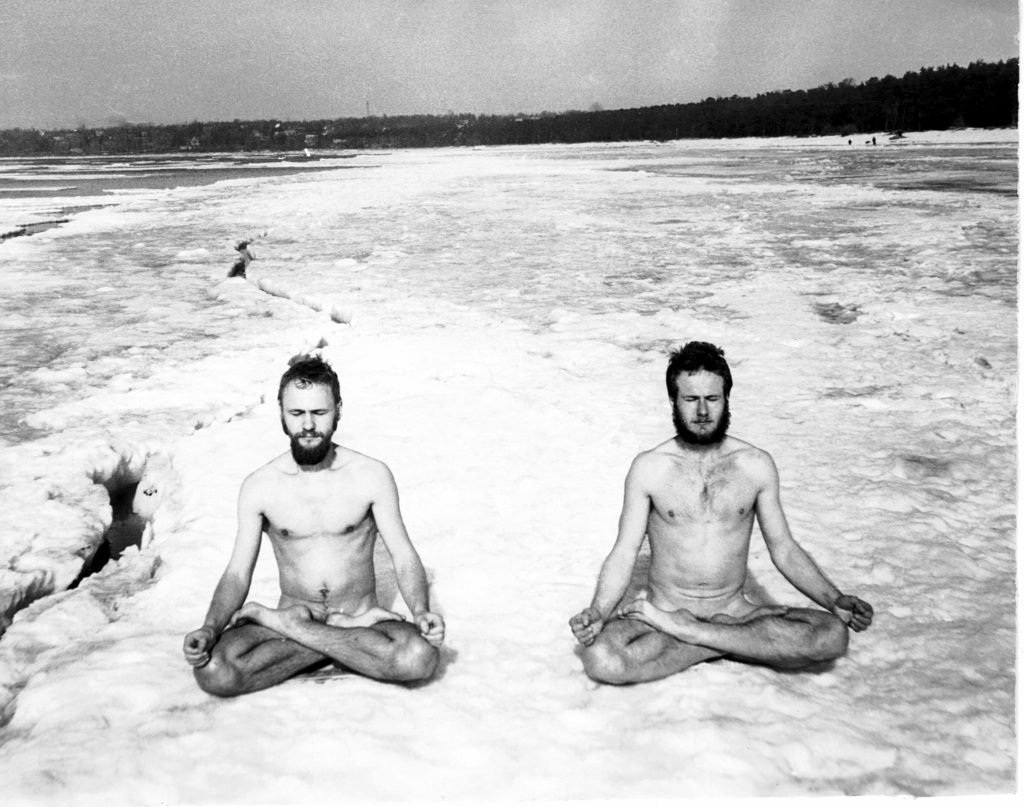 Vladimir Wiedemann and Dmitri Petrjakov meditating on snow in Tallinn in 1982. © From the collection of Dmitri Petrjakov