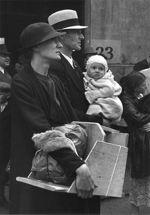 Peter Stackpole, Alaskan Immigrants Land Rush, 1936. gelatin silver print (printed later)